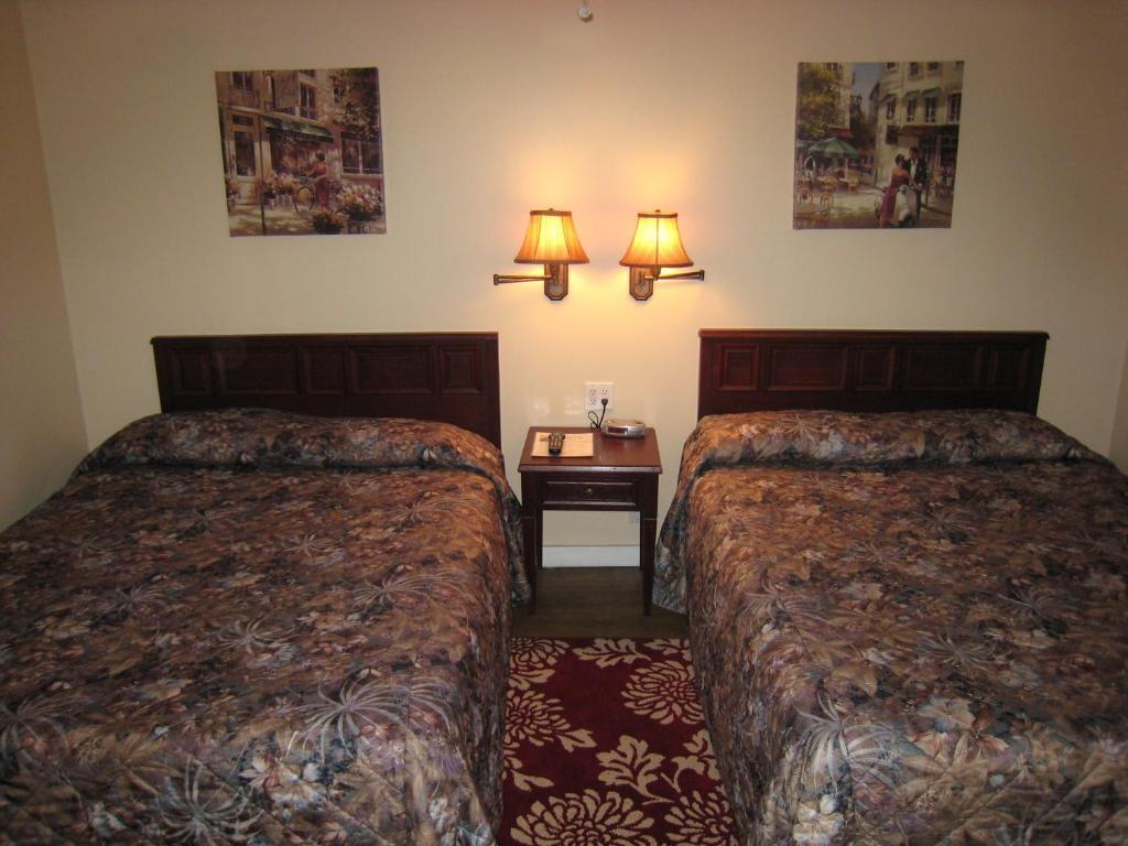 Johnny'S Motel Grand Forks Luaran gambar