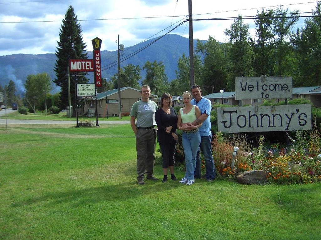 Johnny'S Motel Grand Forks Luaran gambar